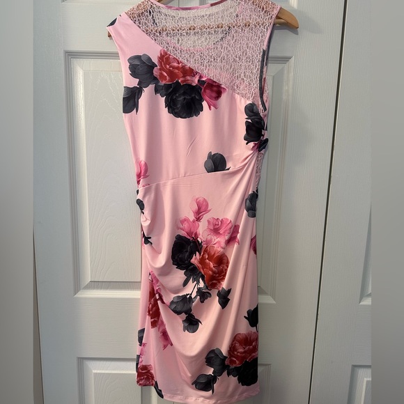 Pink floral Dress - Picture 2 of 9